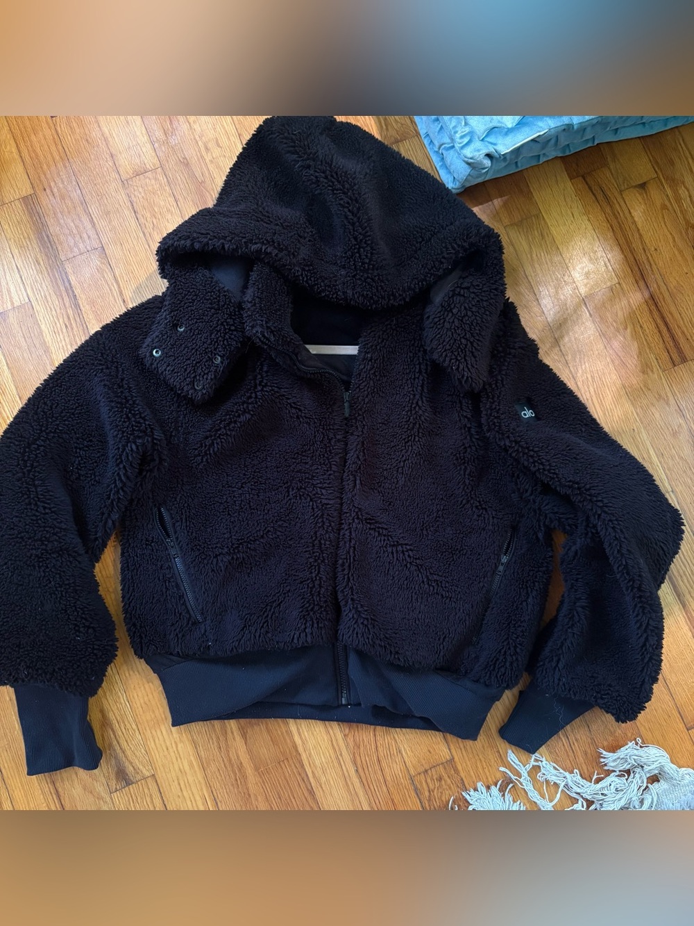 ALO Yoga FOXY Black Sherpa Hooded Jacket